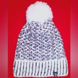 Gray & White Beanie NWOT by Heat Holders#christmas#winter#beanie#fall